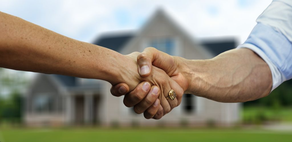 hand shake after selling house